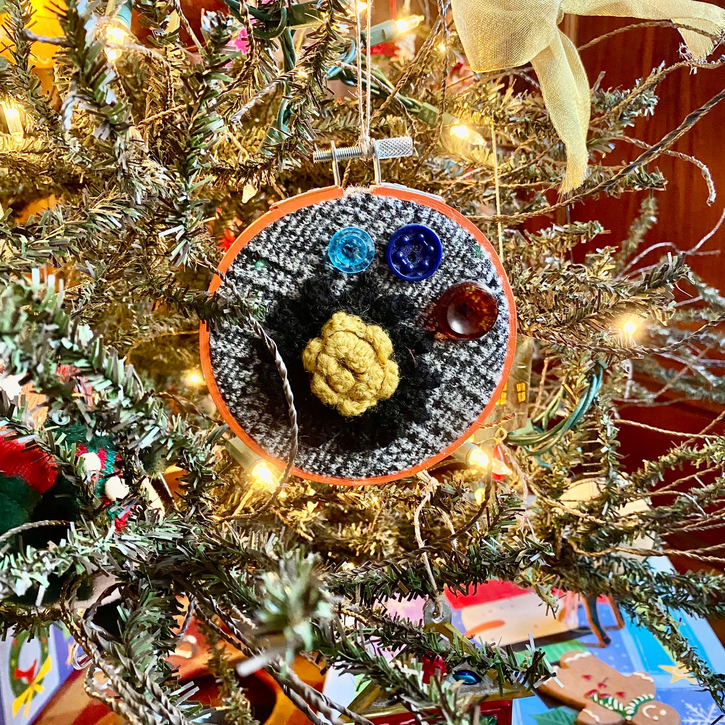 Crafted Plate & Scandinavian Star ornament Set