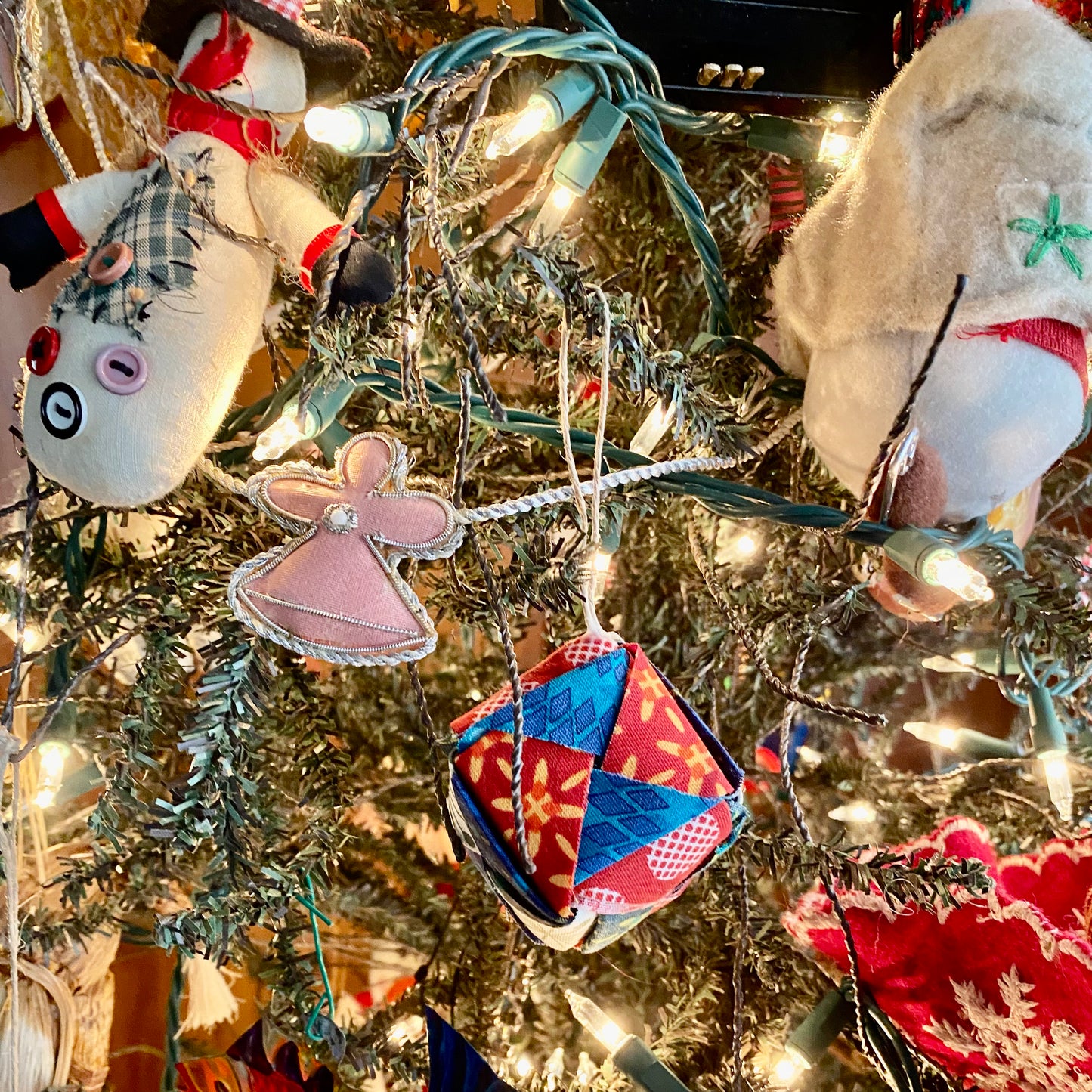 Folded Fabric Paper Cube Ornament (Assorted 4 or 9 )